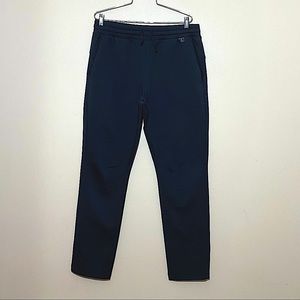 Under Armour || Fitted woman’s Black sweatpants size large